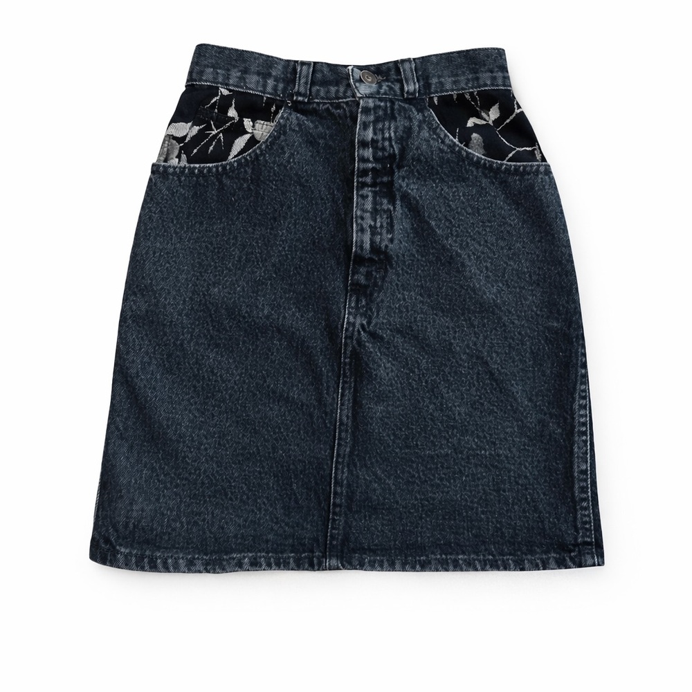 Vintage Traffic Y2K Denim Mini Skirt Floral Pocket Detail 24 Waist Dark Wash